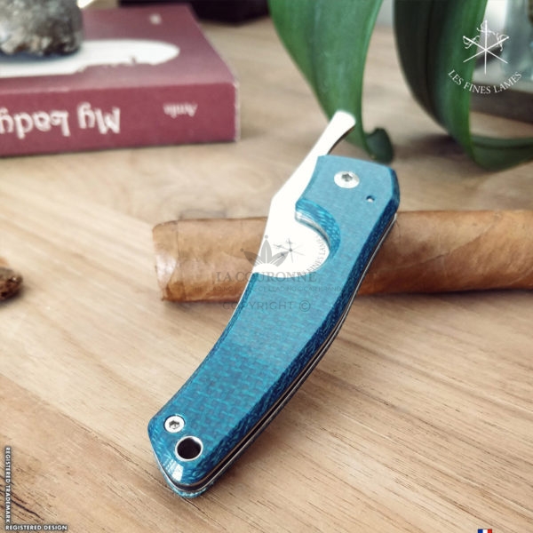 Le Petit Composite Micarta Blue cigar cutter Les Fines Lames